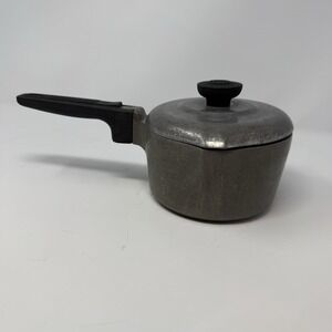 VTG Wagner Ware Sidney O Magnalite Sauce Pan 1 1/2 Qt With Lid 4681 1/2 P